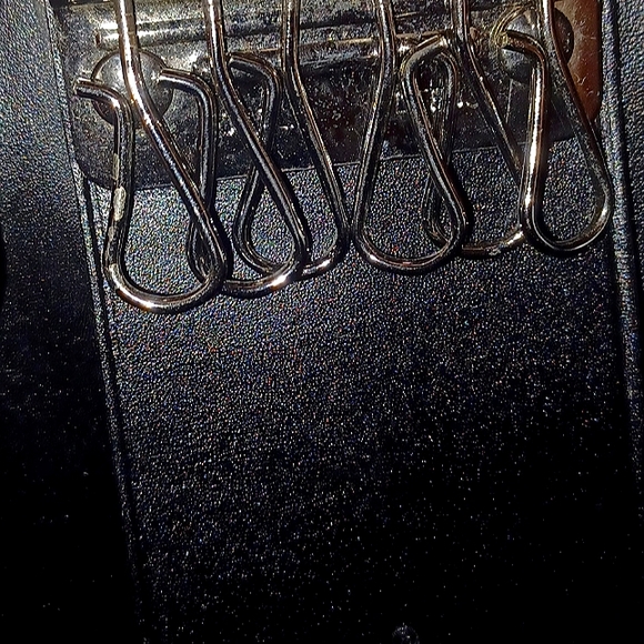 GUCCI AUTHENTIC BLACK LEATHER KEYHOLDER UNISEX EUC - Picture 6 of 14